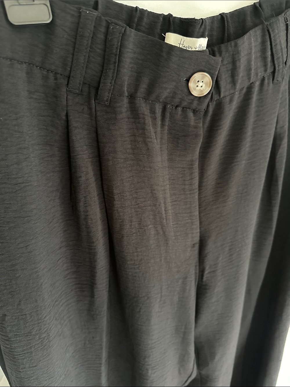 High-Rise Black Cropped Trousers for Women - Picture 3 of 3